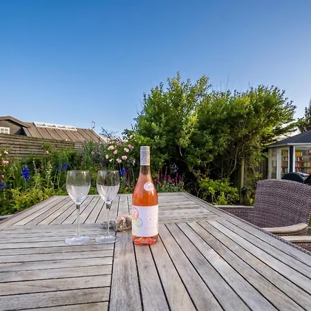 Hébergement de vacances Rent A Summer House On Fuglsangsvej 9 In Beautiful Furreby *