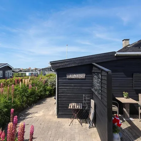 Hébergement de vacances Rent A Summer House On Fuglsangsvej 9 In Beautiful Furreby Løkken